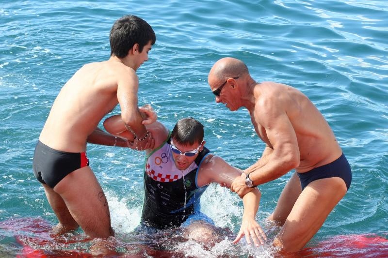 Na rivi je odrzan Zadarski aquathlon 2014. Odrzana su tri programa: prvenstvo Hrvatske u klasicnom akvatlonu: 1000m plivanje/5000 m trcanje, prvenstvo grada Zadra 500m plivanje/2500 m trcanje te akvatlon za djecu. Photo: Dino Stanin/PIXSELL Na rivi je odrzan Zadarski aquathlon 2014. Odrzana su tri programa: prvenstvo Hrvatske u klasicnom akvatlonu: 1000m plivanje/5000 m trcanje, prvenstvo grada Zadra 500m plivanje/2500 m trcanje te akvatlon za djecu. Photo: Dino Stanin/PIXSELL