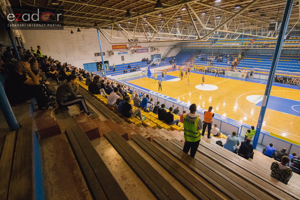 HT Premijer liga, 3. kolo: KK Jazine Arbanasi – GKK Šibenik 36-72 HT Premijer liga, 3. kolo: KK Jazine Arbanasi – GKK Šibenik 36-72
