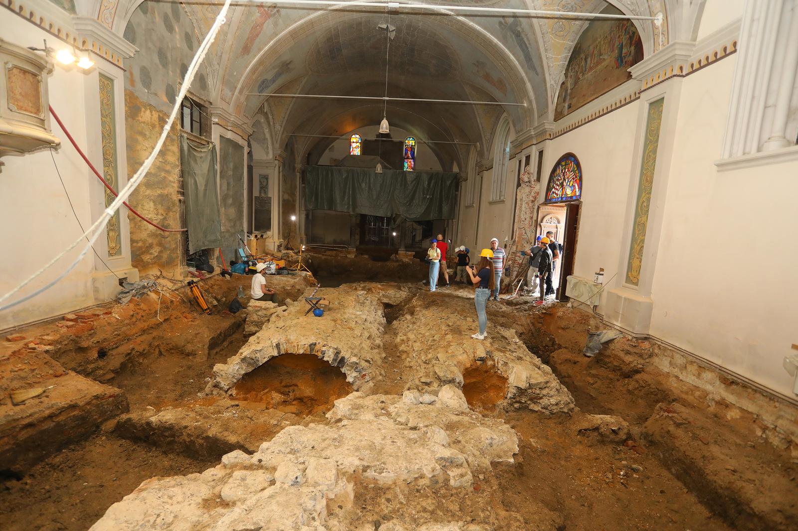 Pogledajte ovo vrijedno arheološko nalazište u Crkvi Presvetog Trojstva