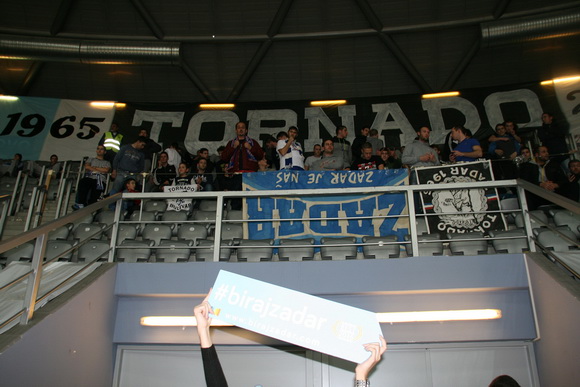 Košarkaši i navijači KK Zadar podržali akciju #birajzadar Košarkaši i navijači KK Zadar podržali akciju #birajzadar