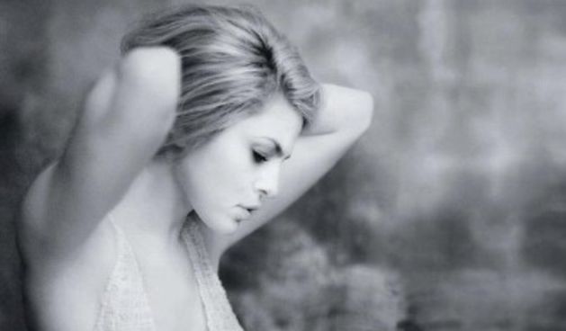 Čarobna Eva Mendes krasi naslovnicu Ellea (Net.hr)