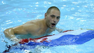 London, 120812.
Vaterpolo Arena.
Hrvatska muska vaterpolo reprezentacija igra finalnu utakmicu protiv Italije tijekom Olimpijskih Igara u Londonu.
Na fotografiji: Hrvatska je osvojila zlatnu medalju, Paulo Obradovic.
Foto: Drago Sopta / CROPIX London, 120812.
Vaterpolo Arena.
Hrvatska muska vaterpolo reprezentacija igra finalnu utakmicu protiv Italije tijekom Olimpijskih Igara u Londonu.
Na fotografiji: Hrvatska je osvojila zlatnu medalju, Paulo Obradovic.
Foto: Drago Sopta / CROPIX