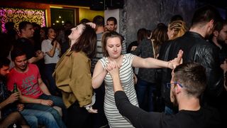 Subotnji party u Svarog baru