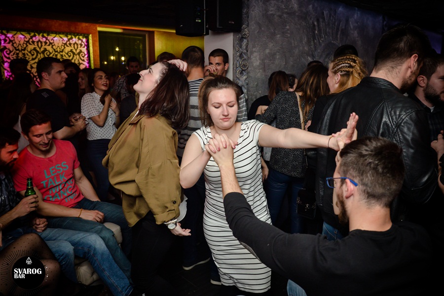 Subotnji party u Svarog baru