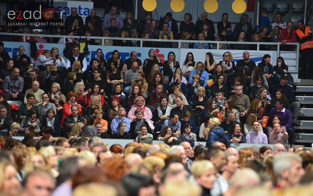 Mjuzikl Mamma Mia kazališta Komedija u dvorani Krešimir Ćosić