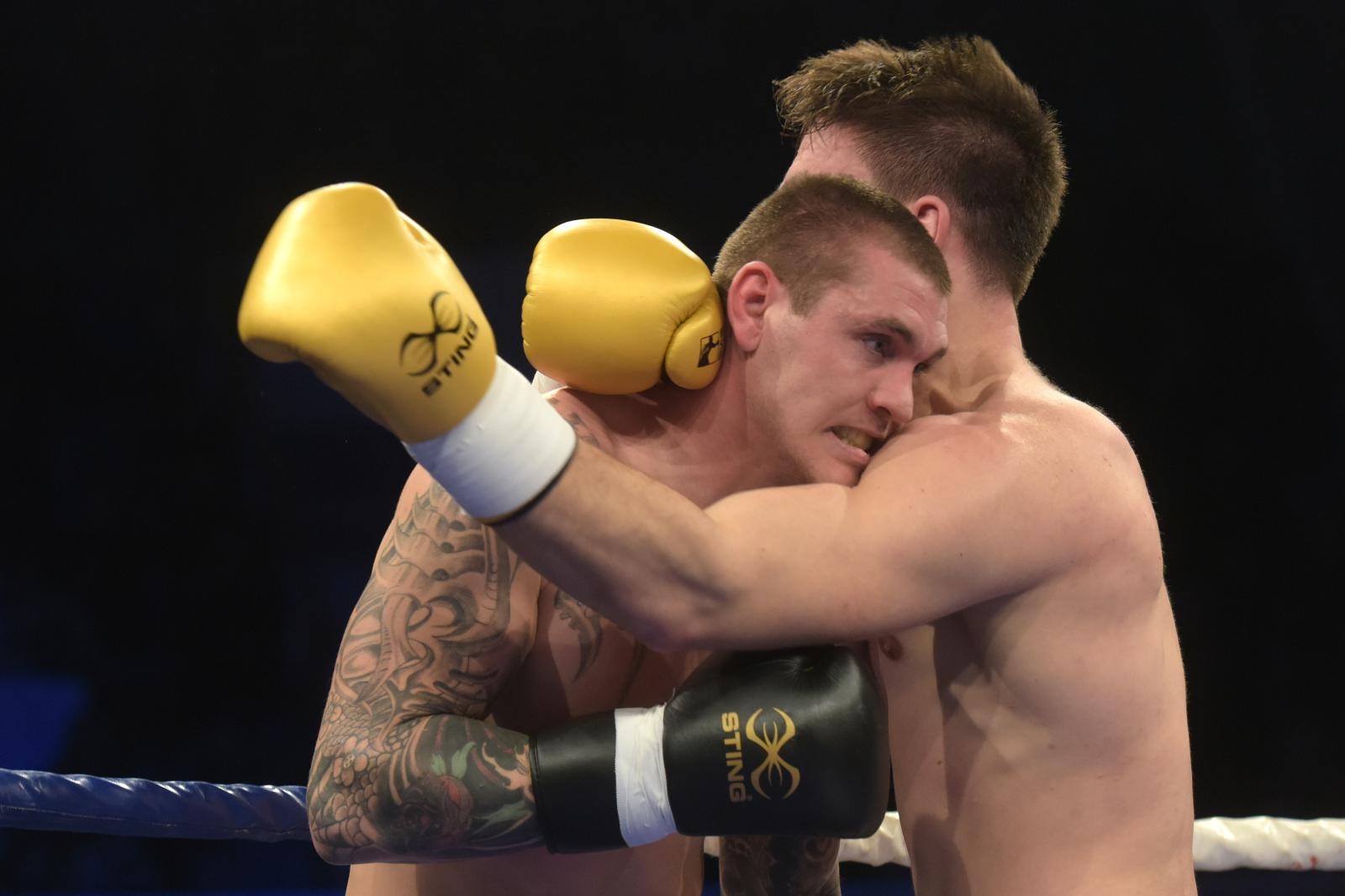 Svjetska boksacka liga, grupa B C1, kategorija 91 kg, Toni Filipi (Croatian Knights) – Kristiyan Stefanov Dimitrov (France Fighting Roosters).