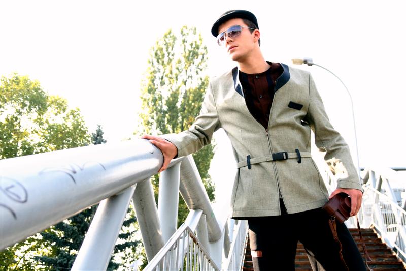 Sel’OMODe 2007; kolekcija Metro Fulir; dizajner: Stjepan Čuka; foto: Goran Čižmešija Sel’OMODe 2007; kolekcija Metro Fulir; dizajner: Stjepan Čuka; foto: Goran Čižmešija