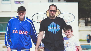 Basket na Forumu: Košarkaške legende protiv mlađih uzrasta KK Zadar. Perinčići Basket na Forumu: Košarkaške legende protiv mlađih uzrasta KK Zadar. Perinčići