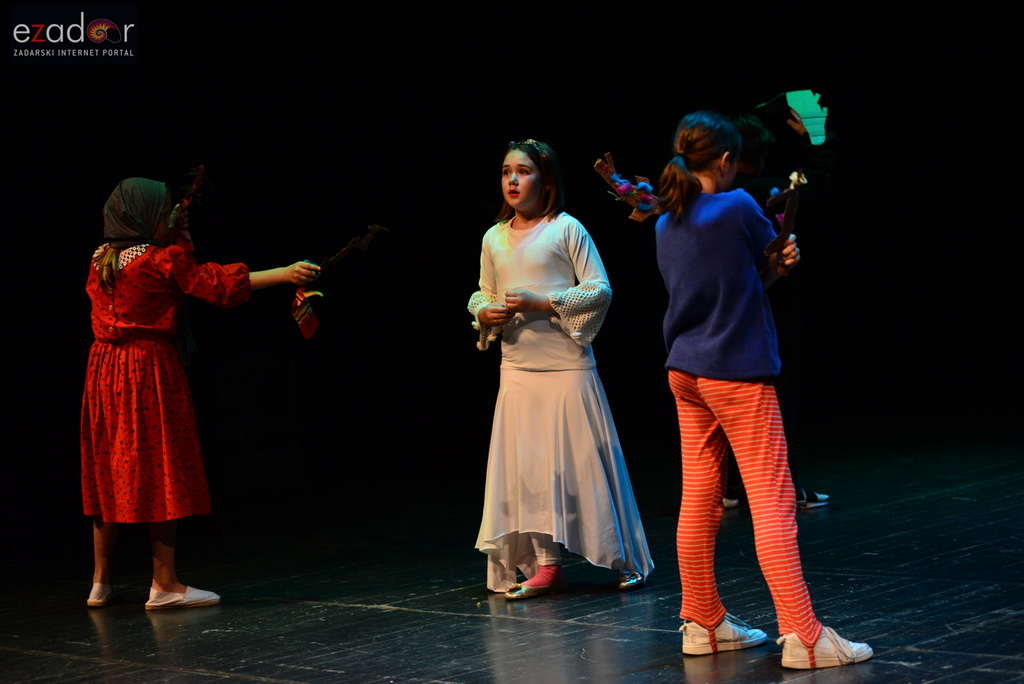 Premijera predstave “Snjeguljica” u izvedbi polaznika “Donatoline 1” Premijera predstave “Snjeguljica” u izvedbi polaznika “Donatoline 1”