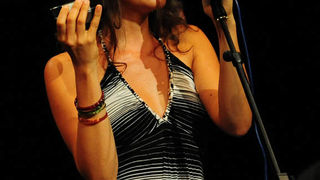 Zadar, .24.07.2012. snimio: Nenad Marčev
Brasil acoustic
Magda Mendes – vokal
Marcelo Godoy – vokal & akustična gitara
Nelson Latif – cavaquinho & akustična gitara
Gosti:
Renato Švorinić, bas,
Jadran Dučić Čićo, bubnjevi
Nebojša, ha Zadar, .24.07.2012. snimio: Nenad Marčev
Brasil acoustic
Magda Mendes – vokal
Marcelo Godoy – vokal & akustična gitara
Nelson Latif – cavaquinho & akustična gitara
Gosti:
Renato Švorinić, bas,
Jadran Dučić Čićo, bubnjevi
Nebojša, ha