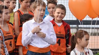 Šibenik: Puštanjem 53 balona obilježen rođendan Dražena Petrovića Šibenik: Puštanjem 53 balona obilježen rođendan Dražena Petrovića