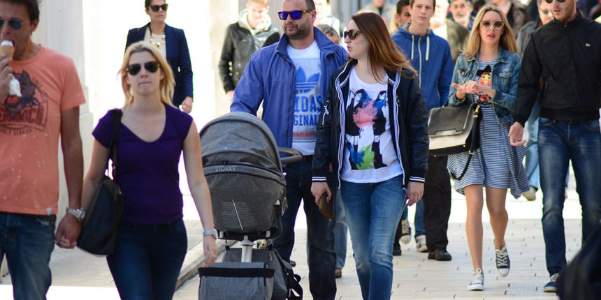 Subotnji đir po gradu, 29. ožujka 2014., roditelji, majcinstvo, otac i majka Subotnji đir po gradu, 29. ožujka 2014., roditelji, majcinstvo, otac i majka