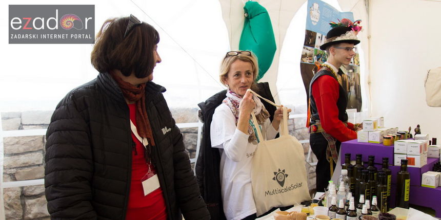 Sudionici 12. Škrapinga i Sajam otočnih prozvoda u Tkonu 4. ožujka 2017.