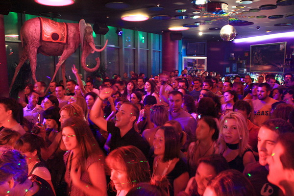 Dali bar: Jura Stublic & Film