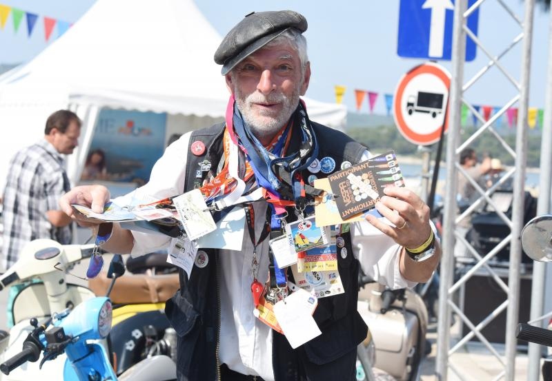U Biogradu na moru zapoceo je Vespa World Days 2015 koji traje od 11-14. lipnja. Ocekuje se dolazak 5000 vozaca iz 32 zemlje. Photo: Hrvoje Jelavic/PIXSELL U Biogradu na moru zapoceo je Vespa World Days 2015 koji traje od 11-14. lipnja. Ocekuje se dolazak 5000 vozaca iz 32 zemlje. Photo: Hrvoje Jelavic/PIXSELL