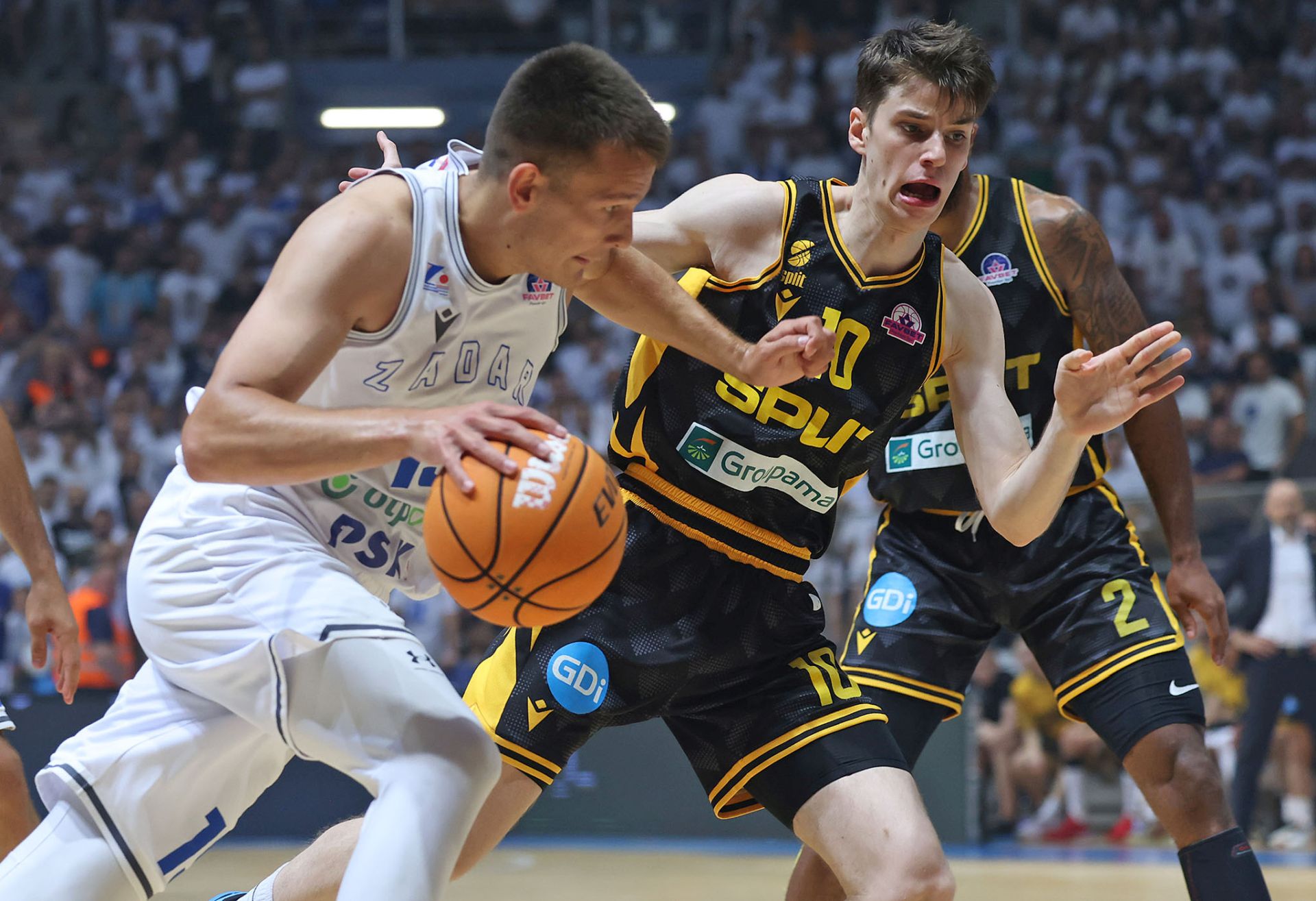 Favbet Premijer liga, finale doigravanja, 5. utakmica: KK Zadar – KK Split 93-66 Favbet Premijer liga, finale doigravanja, 5. utakmica: KK Zadar – KK Split 93-66