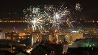 Zadarski doček Nove godine uz veliki vatromet Zadarski doček Nove godine uz veliki vatromet