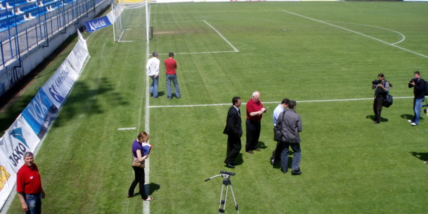 Stadion Stanovi posjetila komisija UEFA-e (Foto: Ivan Malik) Stadion Stanovi posjetila komisija UEFA-e (Foto: Ivan Malik)