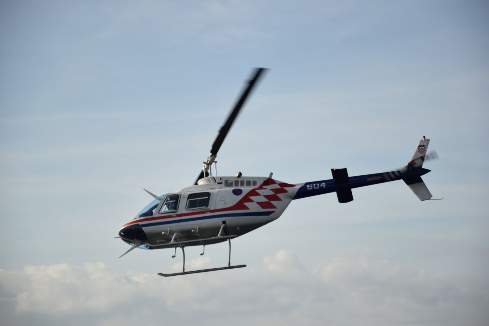 U Novskom ždrilu i dalje traje intenzivna potraga za nestalim pilotom