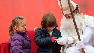 Sveti Nikola darivao mališane na Viru, Krampus bez posla Sveti Nikola darivao mališane na Viru, Krampus bez posla