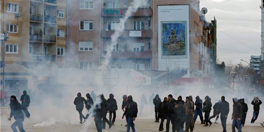 Prosvjedi u Prištini, Foto: Hina Prosvjedi u Prištini, Foto: Hina