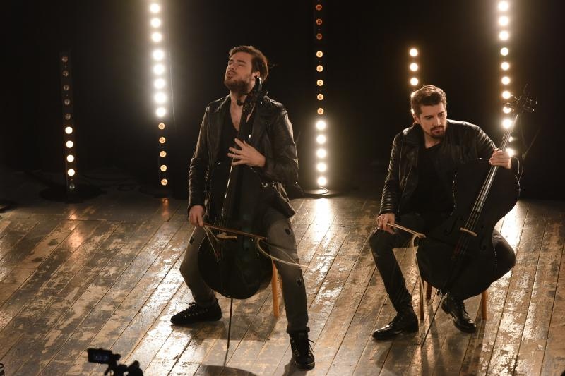 2CELLOS u rovinjskom kazalištu Antonio Gandusio nastavili su snimanje novog spota. Foto: Duško Marušić/PIXSELL