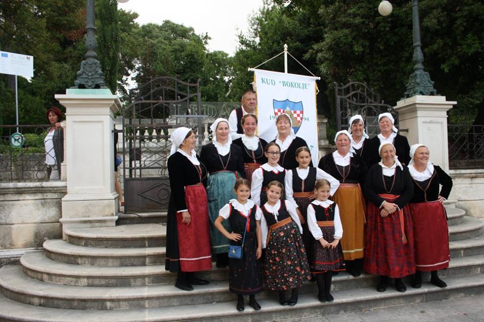 smotra folklora; etno dani