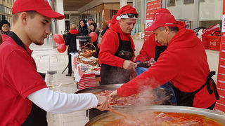 Turopoljsko srce srcu Zadra: Buševačke delicije i folklorni program na Forumu