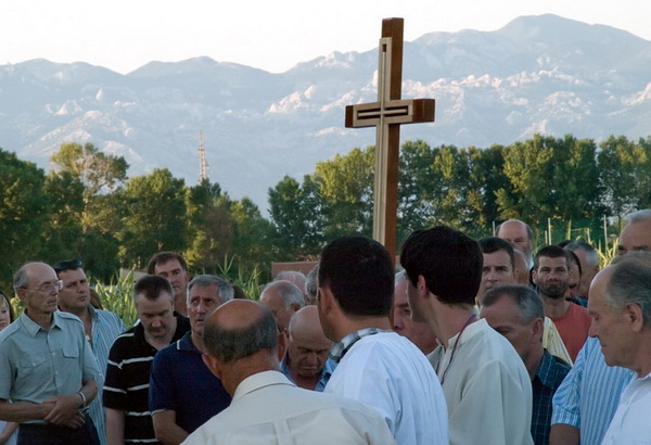 Privlaka: Procesija i Sveta misa, 13. lipnja 2009. Privlaka: Procesija i Sveta misa, 13. lipnja 2009.