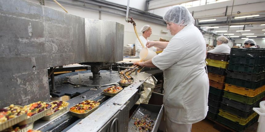 Pogon Adria d.d. gdje se proizvodila Eva sardina Pogon Adria d.d. gdje se proizvodila Eva sardina