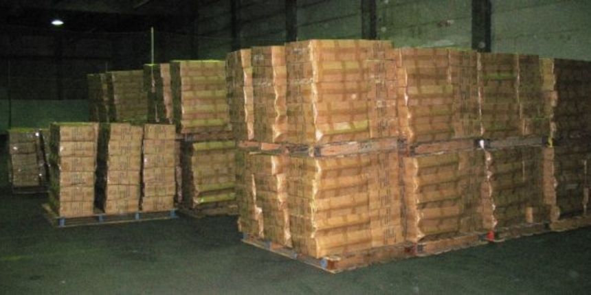 Slovenski carinici u koparskoj luci zaplijenili 13 tona duhana (Foto: carina.gov.si) Slovenski carinici u koparskoj luci zaplijenili 13 tona duhana (Foto: carina.gov.si)