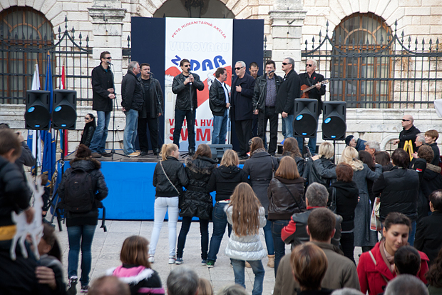 Subotnji šušur na Narodnom trgu, Foto: Leo Banić Subotnji šušur na Narodnom trgu, Foto: Leo Banić