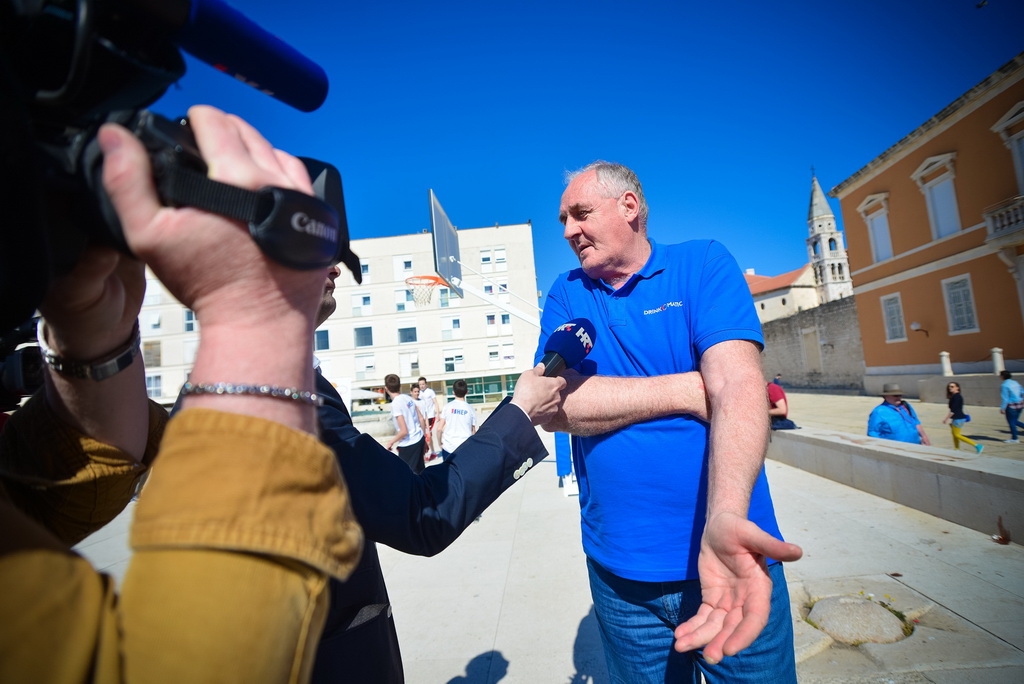 Basket na Forumu: Košarkaške legende protiv mlađih uzrasta KK Zadar Basket na Forumu: Košarkaške legende protiv mlađih uzrasta KK Zadar