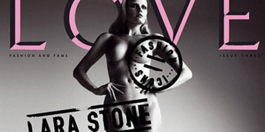 Gola Lara Stone s pogledom divlje mačke (Tportal.hr) Gola Lara Stone s pogledom divlje mačke (Tportal.hr)