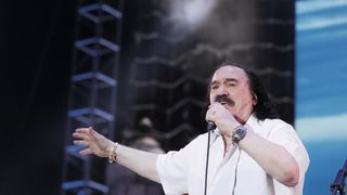 Mišo Kovač i prijatelji na Starom placu u Splitu Mišo Kovač i prijatelji na Starom placu u Splitu