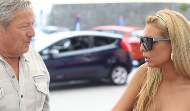 Zadar, 300512.
Danas je na parkiralistu kod zadarskog mosta odrzano predstavljanje automobila marke Ford. Hostesa i promotorica bila je poznata Splicanka Ava Karabatic.
Foto: Jure Miskovic / CROPIX