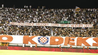 Split, 050810.
Gradski stadion Poljud.
Uzvratna utakmica treceg pretkola Europske lige izmedju Hajduka i Dinama iz Bukuresta.
Na fotografiji: Torcida.
Foto: Ante Cizmic / CROPIX Split, 050810.
Gradski stadion Poljud.
Uzvratna utakmica treceg pretkola Europske lige izmedju Hajduka i Dinama iz Bukuresta.
Na fotografiji: Torcida.
Foto: Ante Cizmic / CROPIX
