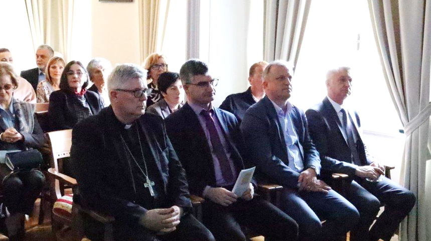 Zavod za povijesne znanosti HAZU u Zadru obilježio 70. obljetnicu Zavod za povijesne znanosti HAZU u Zadru obilježio 70. obljetnicu