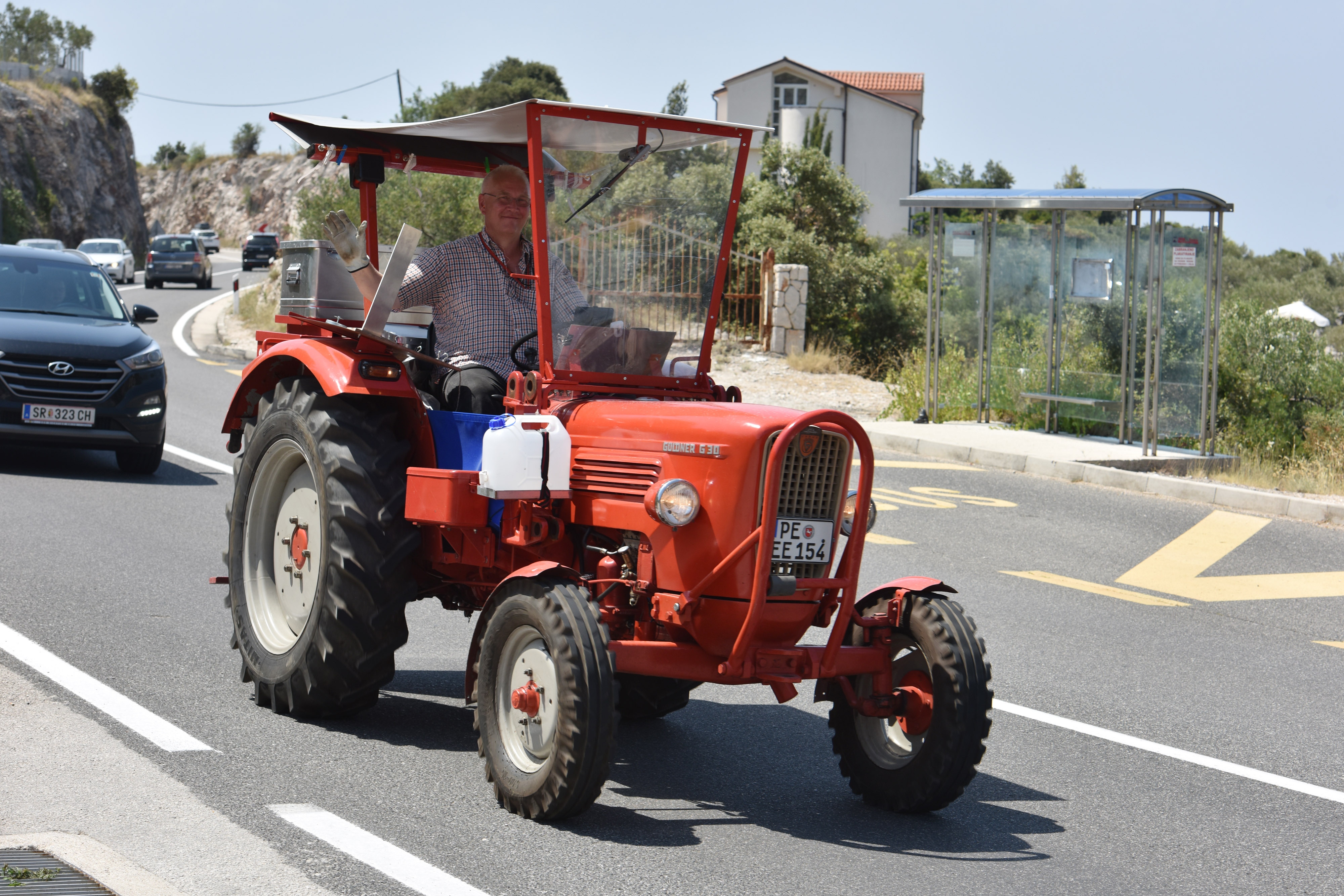 Na ljetovanje u Hrvatsku traktorom! Nijemac putovao 9 dana i prešao 1700 kilometara