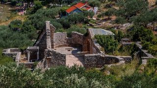 Uvala Lovrečina: Egzotična pješčana oaza na Braču u kojoj su uživali i stari Rimljani Uvala Lovrečina: Egzotična pješčana oaza na Braču u kojoj su uživali i stari Rimljani