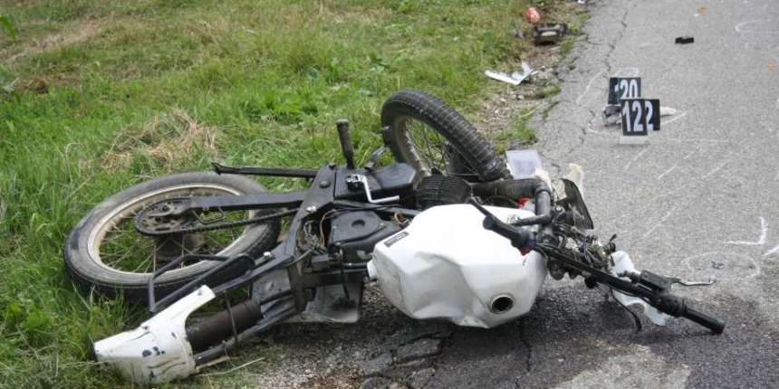 dječak motociklist dječak motociklist