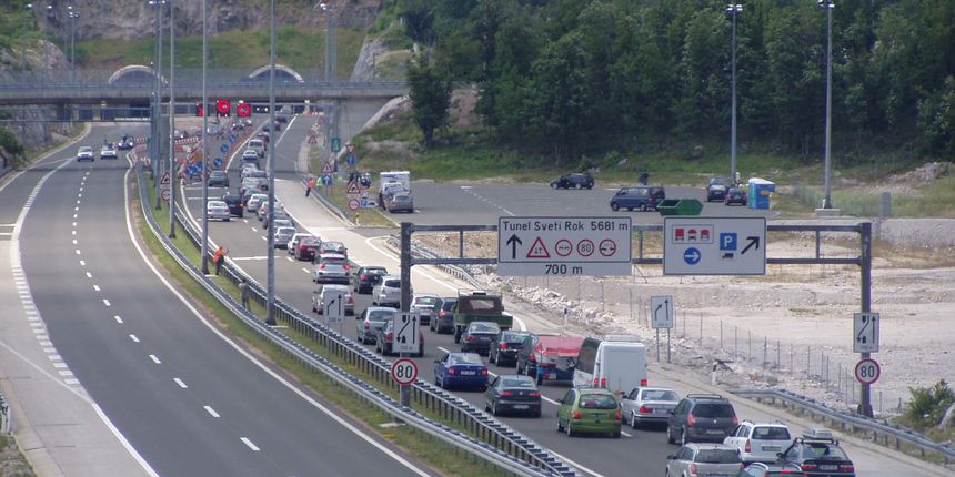 OLYMPUS DIGITAL CAMERA OLYMPUS DIGITAL CAMERA