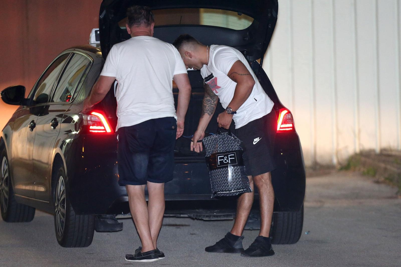 Darko Kovačević Daruvarac stigao je u Remetinec na odsluženje kazne! Darko Kovačević Daruvarac stigao je u Remetinec na odsluženje kazne!