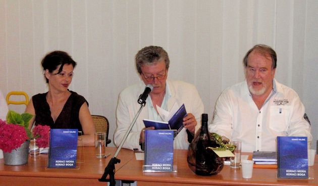 Predstavljanje knjige poezije Vinka Hajnca pod nazivom ‘Koraci mora koraci boga’