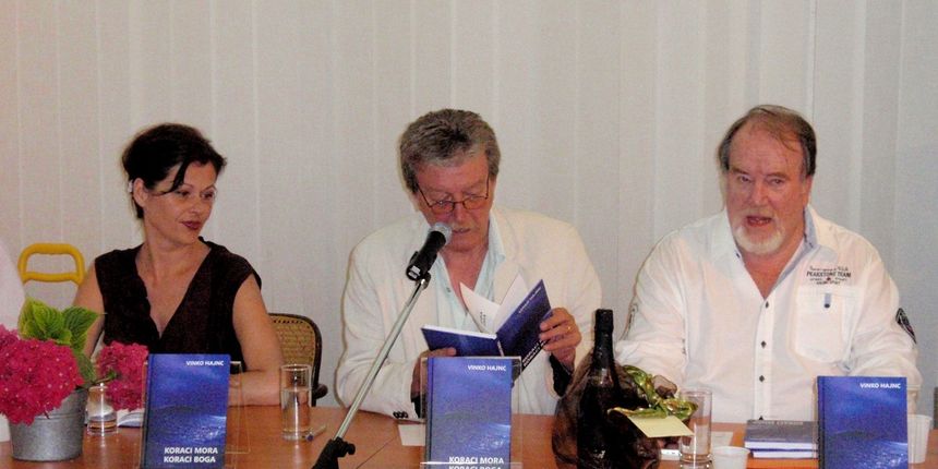Predstavljanje knjige poezije Vinka Hajnca pod nazivom ‘Koraci mora koraci boga’ Predstavljanje knjige poezije Vinka Hajnca pod nazivom ‘Koraci mora koraci boga’