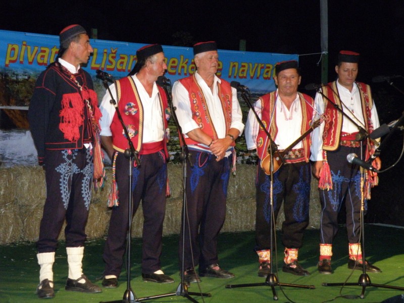 Lišane Ostrovičke: 1. Večer ojkanja “Od Sinja do Nina i Brinja”, Foto: Marko Mane Ledenko