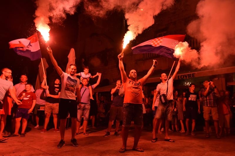 Svečani doček brončanog Stipe Žunića na Narodnom trgu