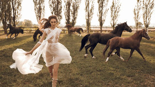 Romantika utkana u prvu kolekciju vjenčanica by Larie