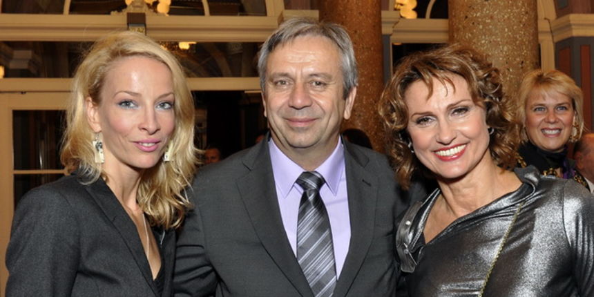 Split, 161010.
Premijera baleta Giselle u HNK Split. 
Na slici: prvakinja baleta hnk Zagreb Evina Plicanic, Dusko Mucalo i Almira Osmanovic.
Foto: Jadran Babic / CROPIX