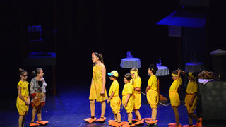 Premijera predstave Ružno pače u izvedbi radionice Donatolina